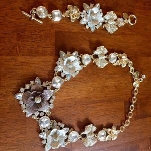 Sparkly Floral Neckless and Matching Bracelet